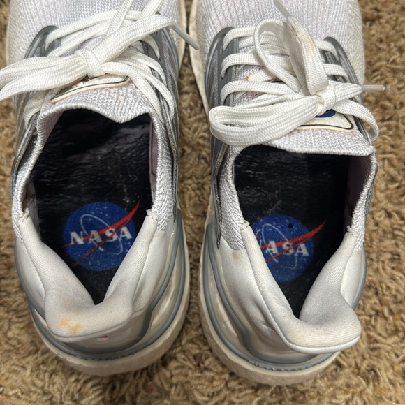 Adidas NASA x Ultraboost 20 - Picture 2 of 5